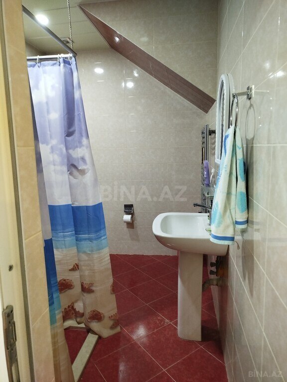 6 otaqlı həyət evi/bağ evi - Novxanı q. - 240 m² (12)