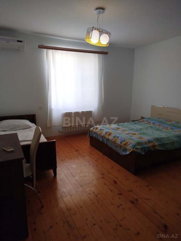6 otaqlı həyət evi/bağ evi - Novxanı q. - 240 m² (21)