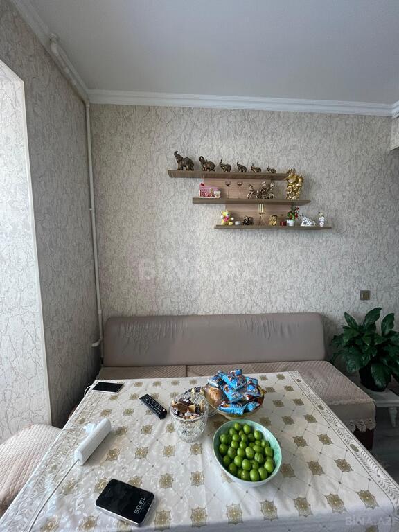 3-комн. вторичка - м. Иншаатчылар - 80 м² (20)
