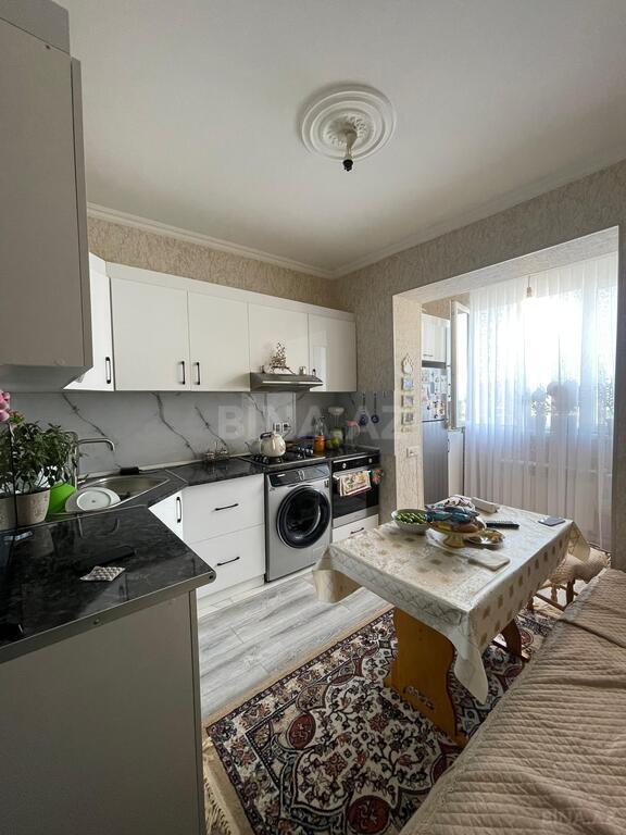 3-комн. вторичка - м. Иншаатчылар - 80 м² (15)