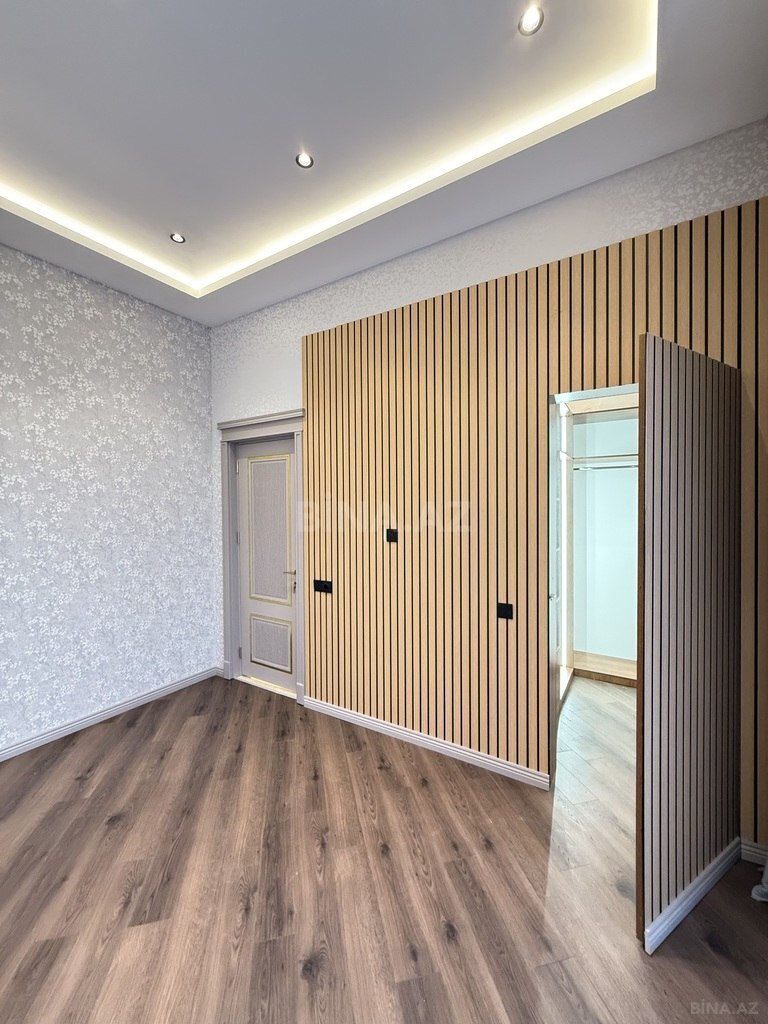4 otaqlı həyət evi/bağ evi - Şüvəlan q. - 200 m² (26)