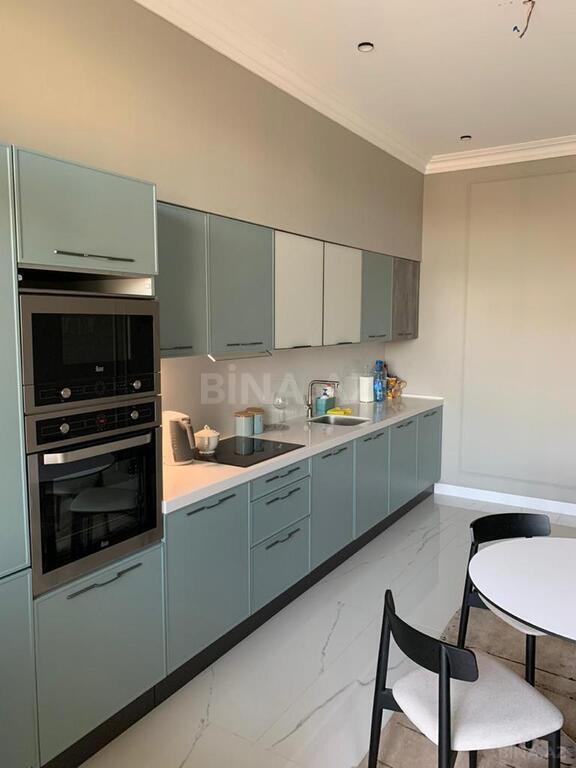 4-комн. новостройка - м. 8 ноября - 180 м² (2)