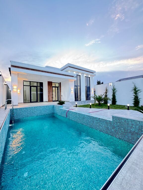 4 otaqlı həyət evi/bağ evi - Mərdəkan q. - 160 m² (1)