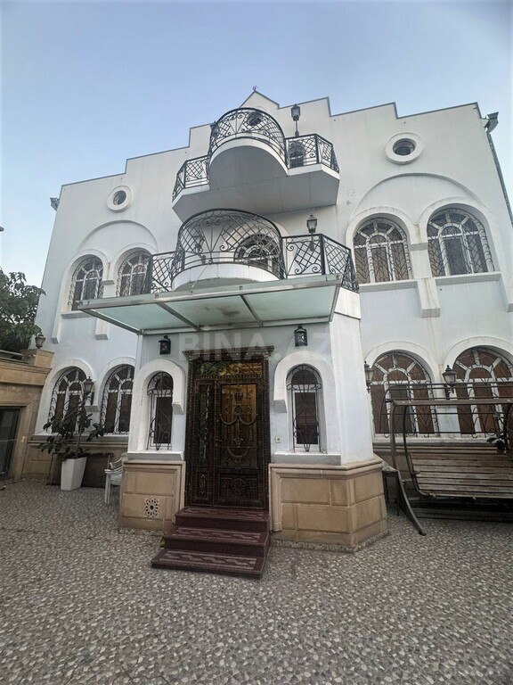 8-комн. дом/дача - Бинагадинский р. - 650 м² (1)