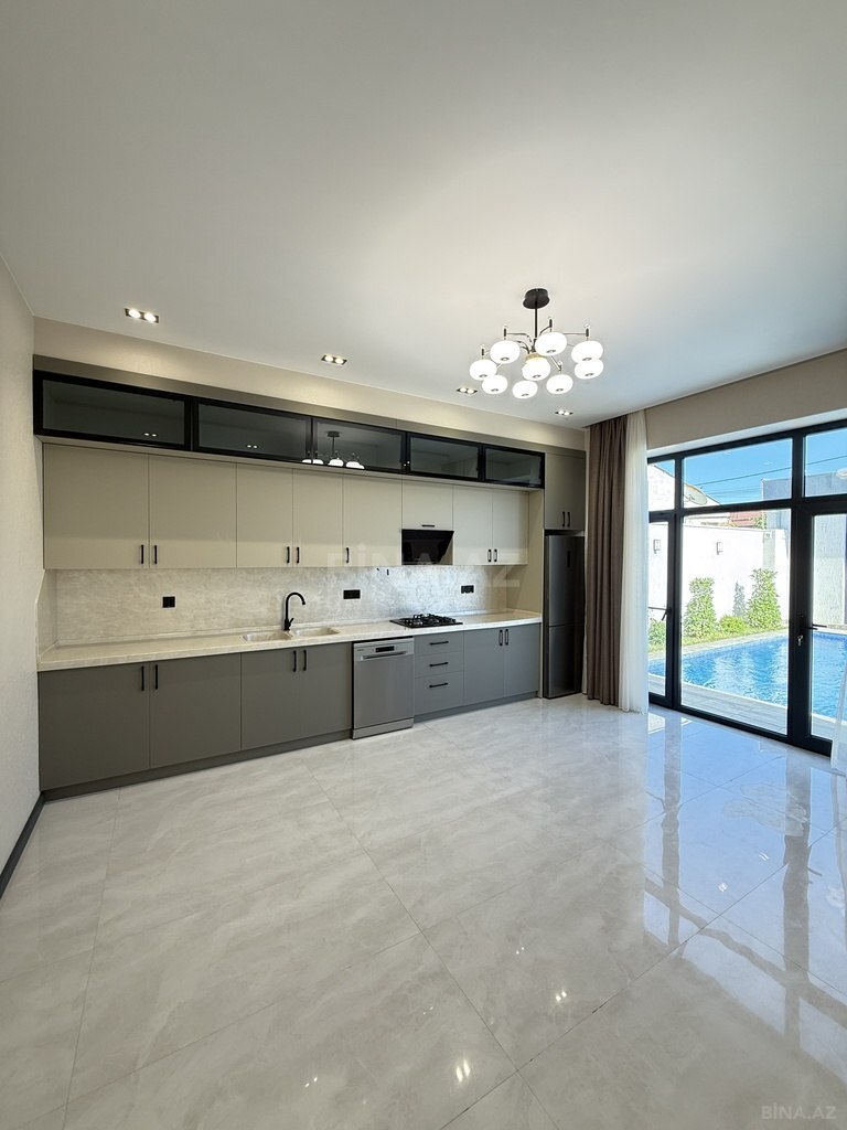 4 otaqlı həyət evi/bağ evi - Şüvəlan q. - 160 m² (23)
