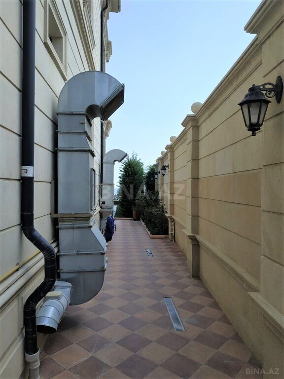 8 otaqlı həyət evi/bağ evi - Səbail r. - 1000 m² (18)