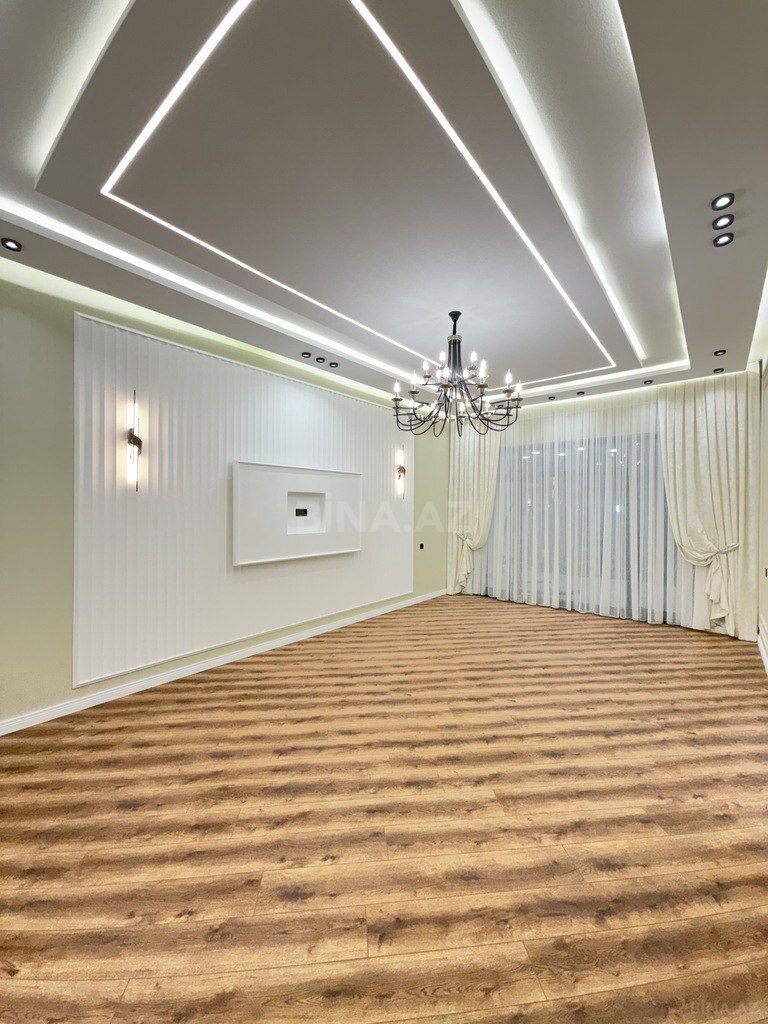 4 otaqlı həyət evi/bağ evi - Şüvəlan q. - 155 m² (19)