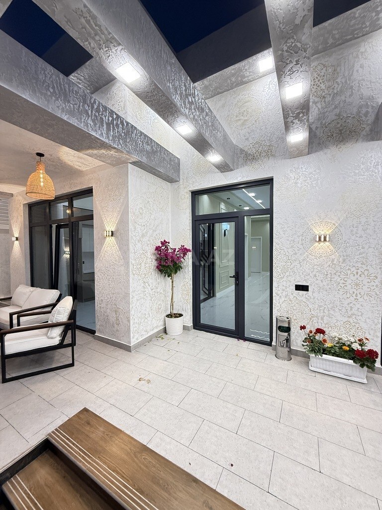 4 otaqlı həyət evi/bağ evi - Şüvəlan q. - 155 m² (12)