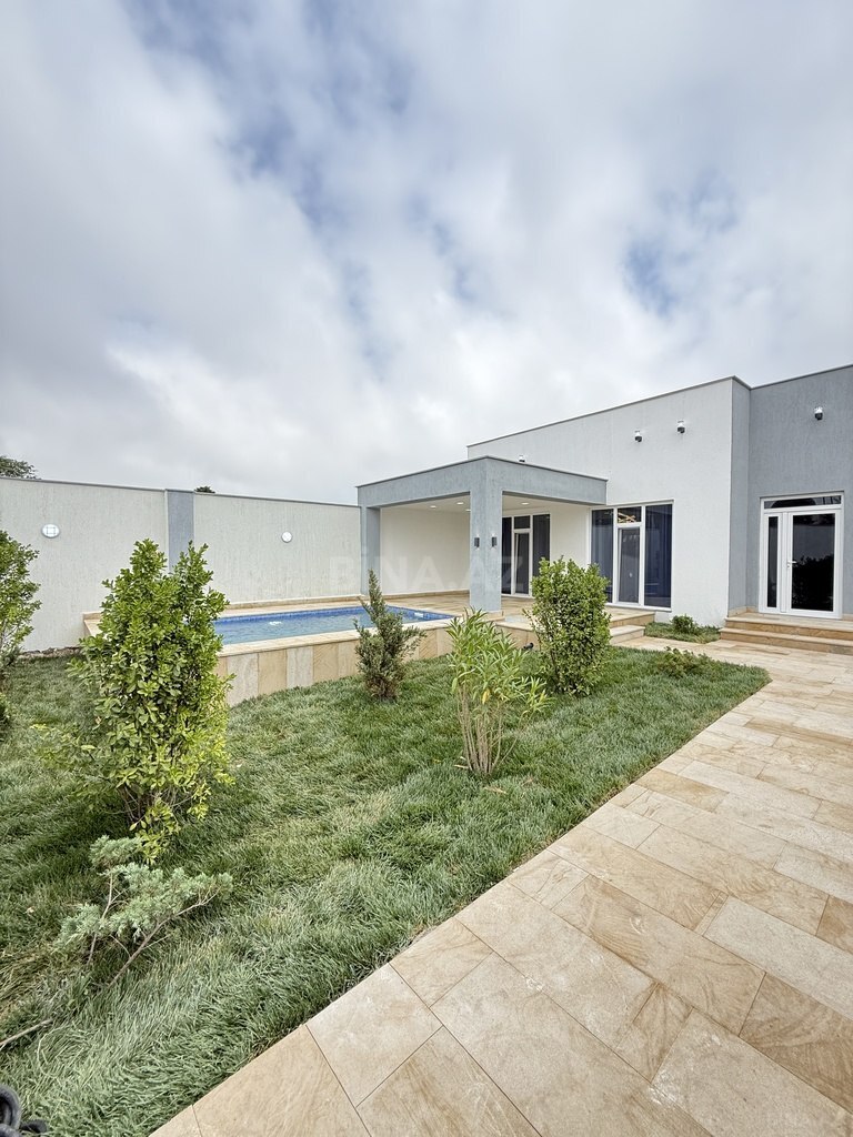 4 otaqlı həyət evi/bağ evi - Şüvəlan q. - 160 m² (4)