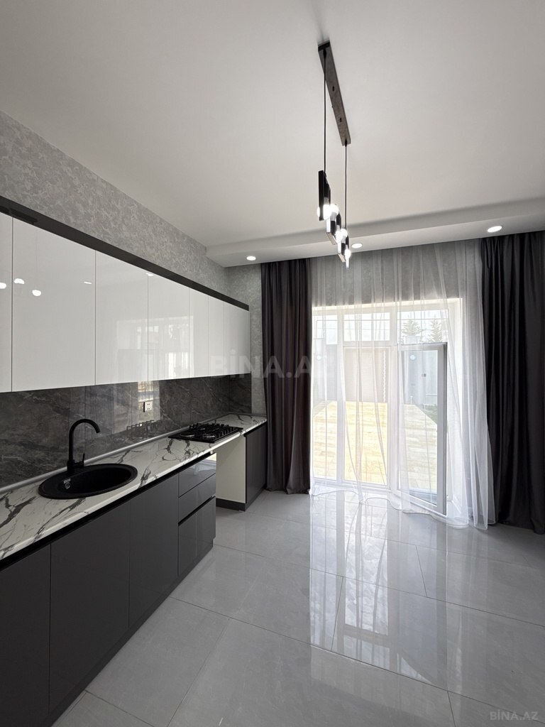 4 otaqlı həyət evi/bağ evi - Şüvəlan q. - 160 m² (19)