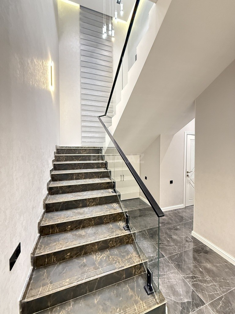 6-комн. дом/дача - пос. Мардакан - 300 м² (21)
