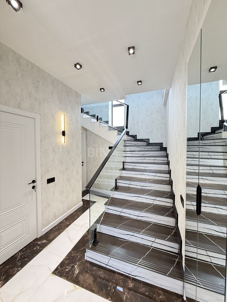 5 otaqlı həyət evi/bağ evi - Şüvəlan q. - 220 m² (15)