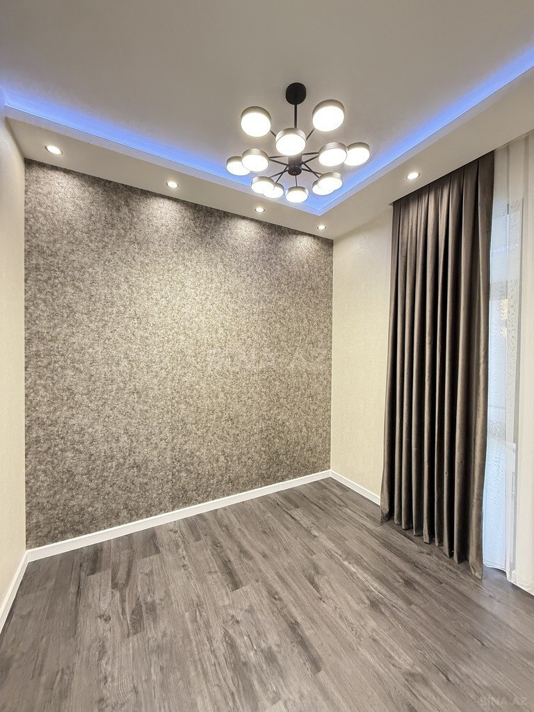 5 otaqlı həyət evi/bağ evi - Şüvəlan q. - 220 m² (27)