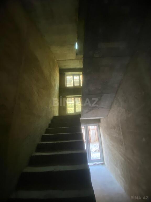 Obyekt - Neftçilər m. - 810 m² (9)