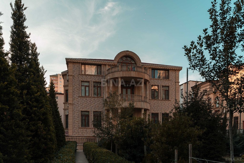 8-комн. дом/дача - м. 20 января - 600 м² (2)
