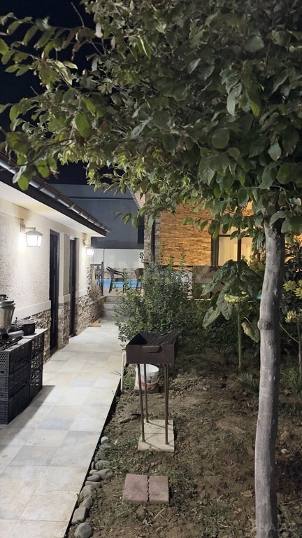 5 otaqlı həyət evi/bağ evi - Pirşağı q. - 250 m² (24)