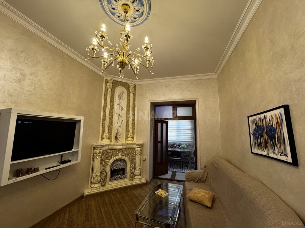 4 otaqlı köhnə tikili - Bakıxanov q. - 137 m² (10)