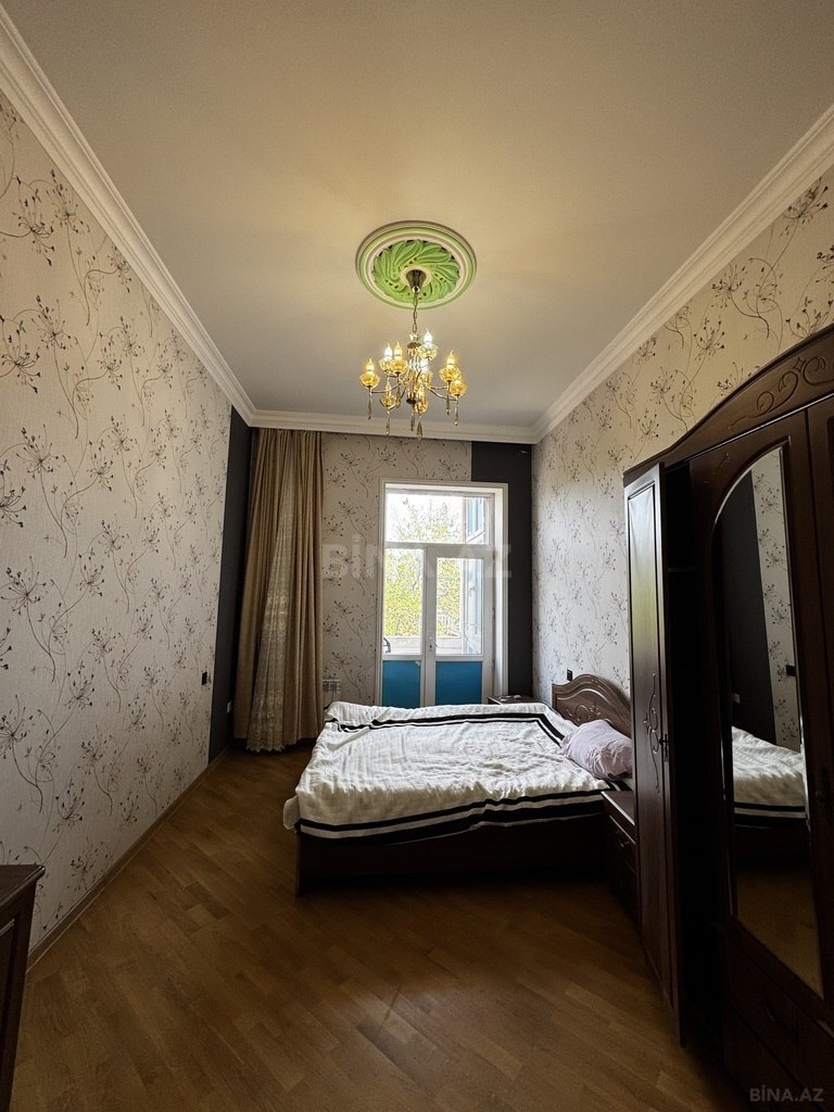 4 otaqlı köhnə tikili - Bakıxanov q. - 137 m² (13)