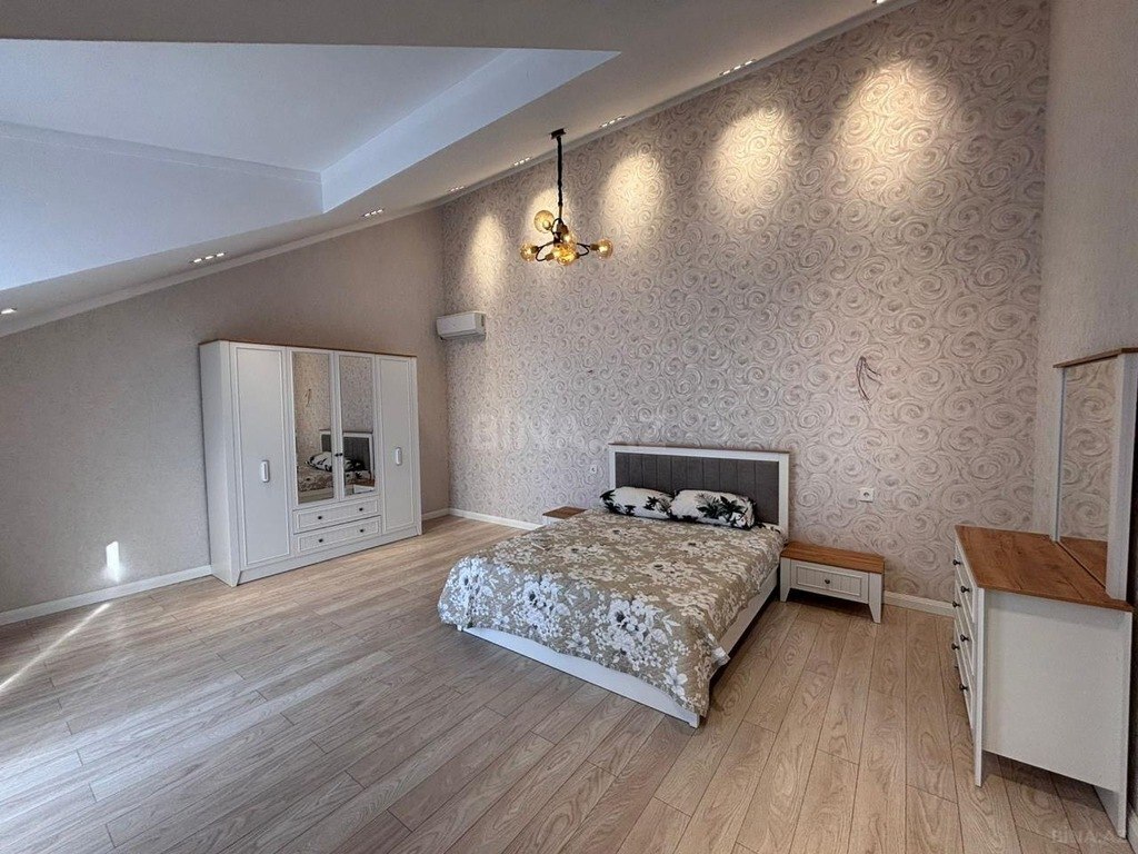 6-комн. дом/дача - пос. Шувеляны - 350 м² (18)