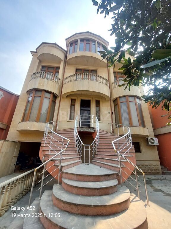5 otaqlı həyət evi/bağ evi - Nəsimi m. - 252 m² (1)