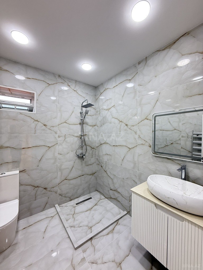 4 otaqlı həyət evi/bağ evi - Şüvəlan q. - 150 m² (23)