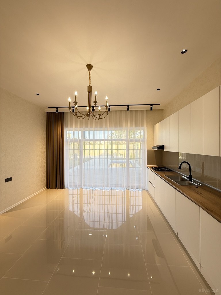 4 otaqlı həyət evi/bağ evi - Şüvəlan q. - 150 m² (18)