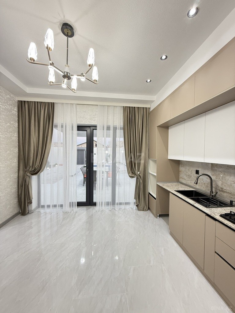 4 otaqlı həyət evi/bağ evi - Şüvəlan q. - 160 m² (18)