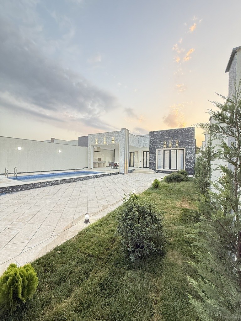 4 otaqlı həyət evi/bağ evi - Şüvəlan q. - 160 m² (3)