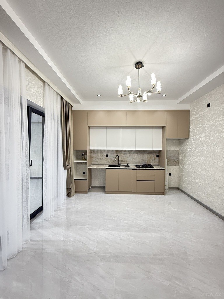 4 otaqlı həyət evi/bağ evi - Şüvəlan q. - 160 m² (16)