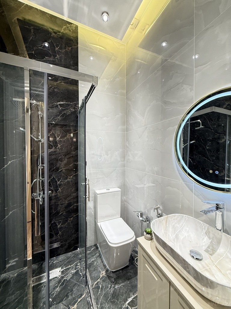 4 otaqlı həyət evi/bağ evi - Şüvəlan q. - 140 m² (25)