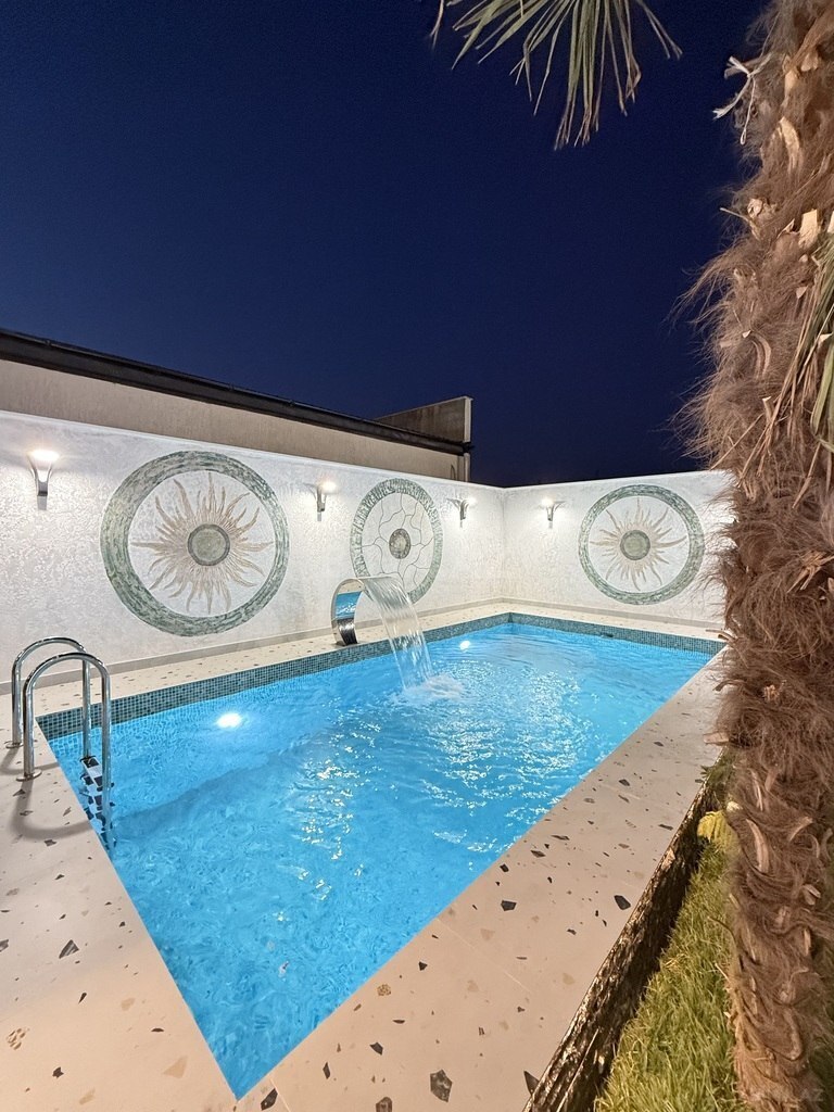 4 otaqlı həyət evi/bağ evi - Şüvəlan q. - 140 m² (11)