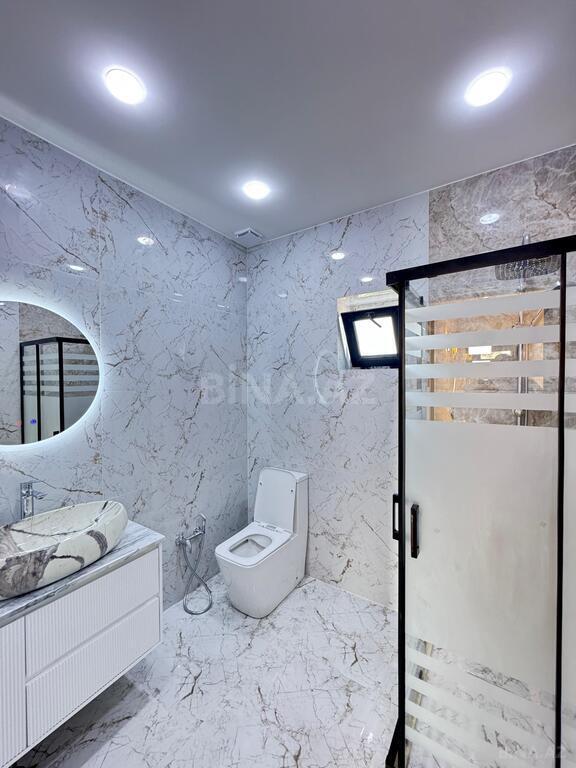 5 otaqlı həyət evi/bağ evi - Şüvəlan q. - 200 m² (25)