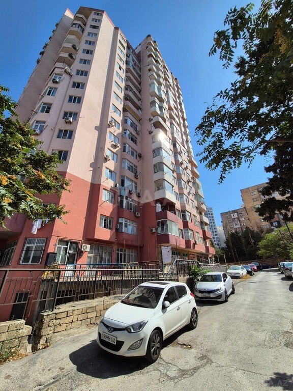3-комн. новостройка - м. 8 ноября - 110 м² (1)