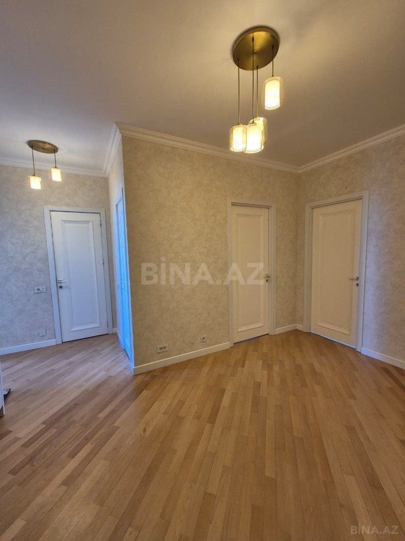 3-комн. новостройка - м. 8 ноября - 110 м² (13)