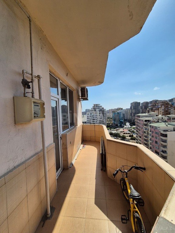 3-комн. новостройка - м. 8 ноября - 110 м² (17)