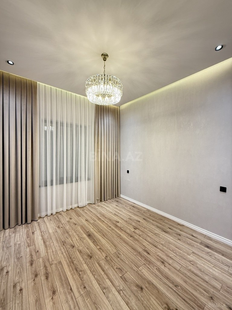 4 otaqlı həyət evi/bağ evi - Şüvəlan q. - 140 m² (25)