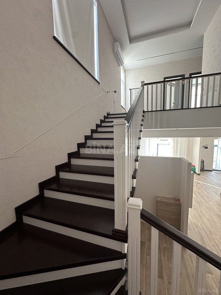 8 otaqlı həyət evi/bağ evi - Bakıxanov q. - 250 m² (12)