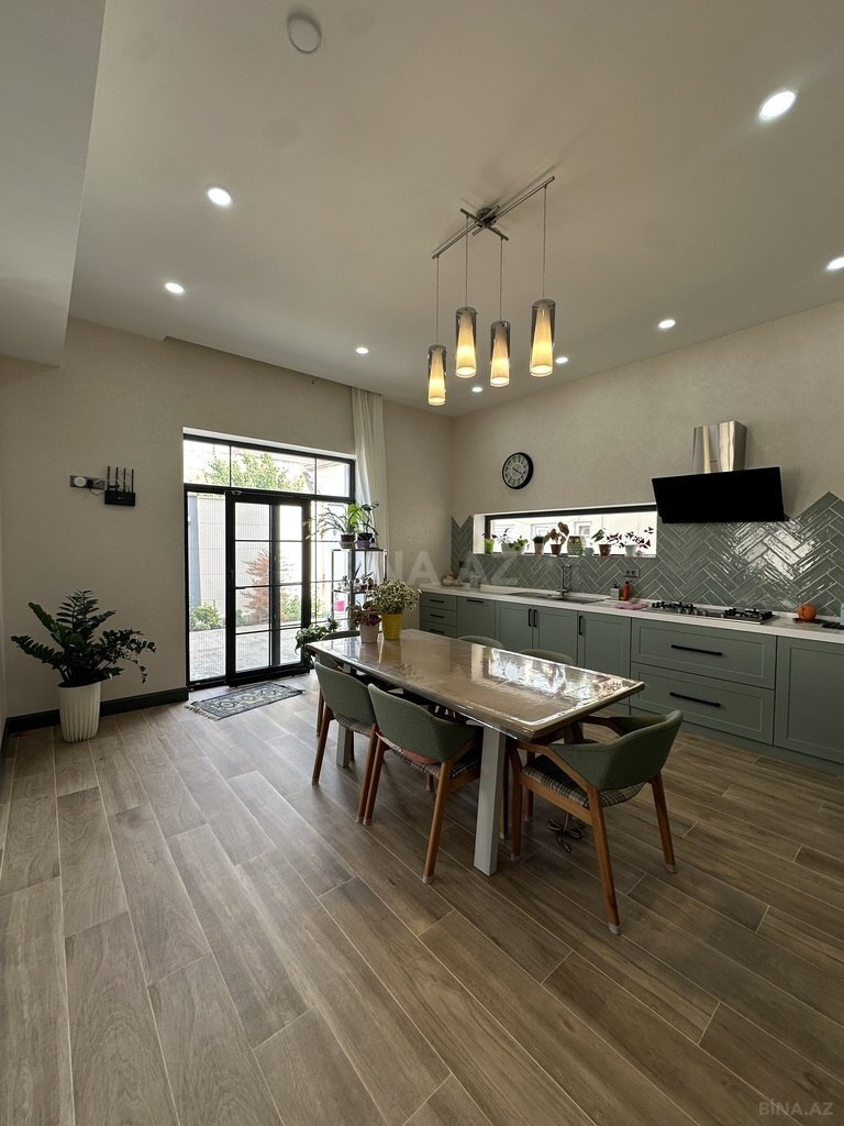 8 otaqlı həyət evi/bağ evi - Bakıxanov q. - 250 m² (6)