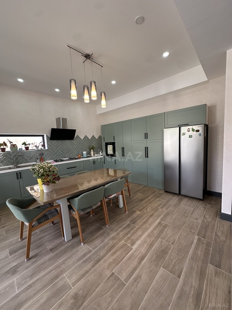 8 otaqlı həyət evi/bağ evi - Bakıxanov q. - 250 m² (5)