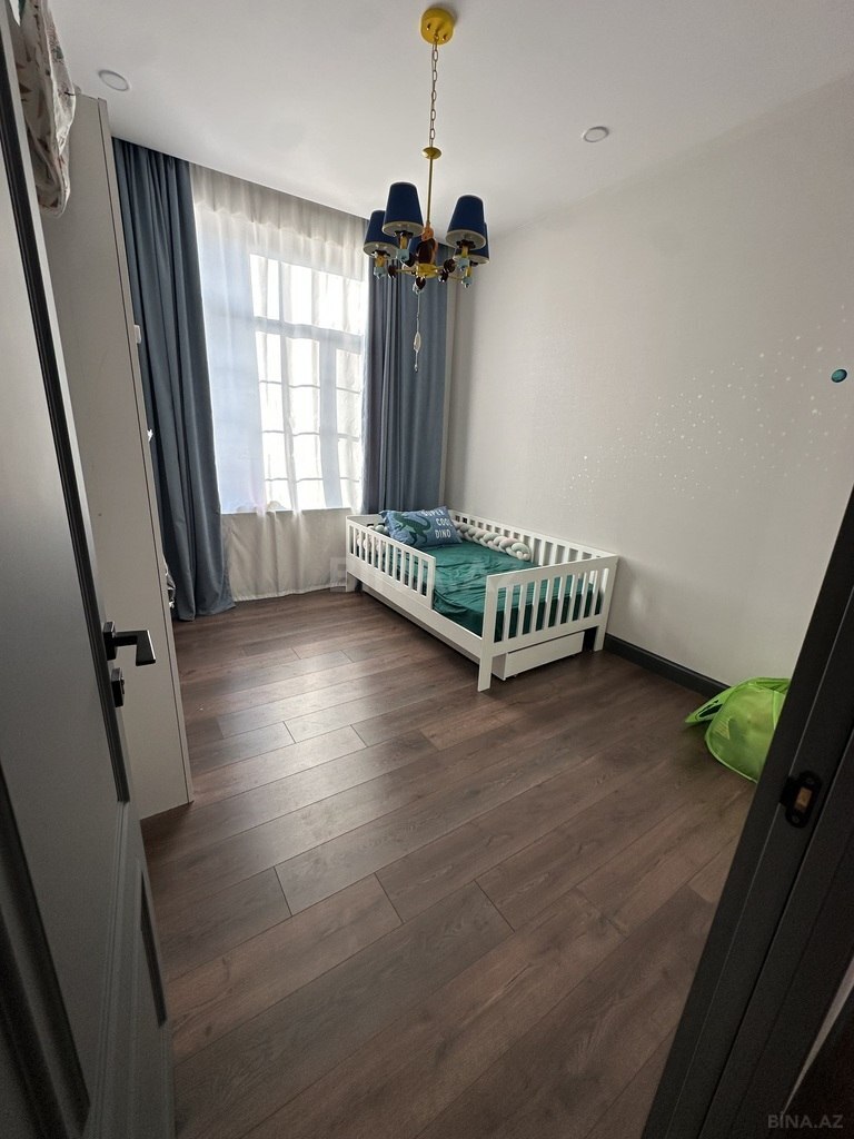 8 otaqlı həyət evi/bağ evi - Bakıxanov q. - 250 m² (17)