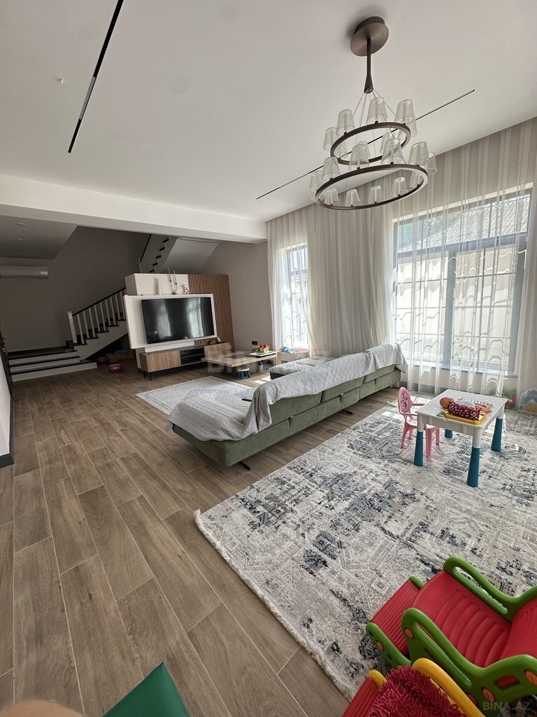 8 otaqlı həyət evi/bağ evi - Bakıxanov q. - 250 m² (4)