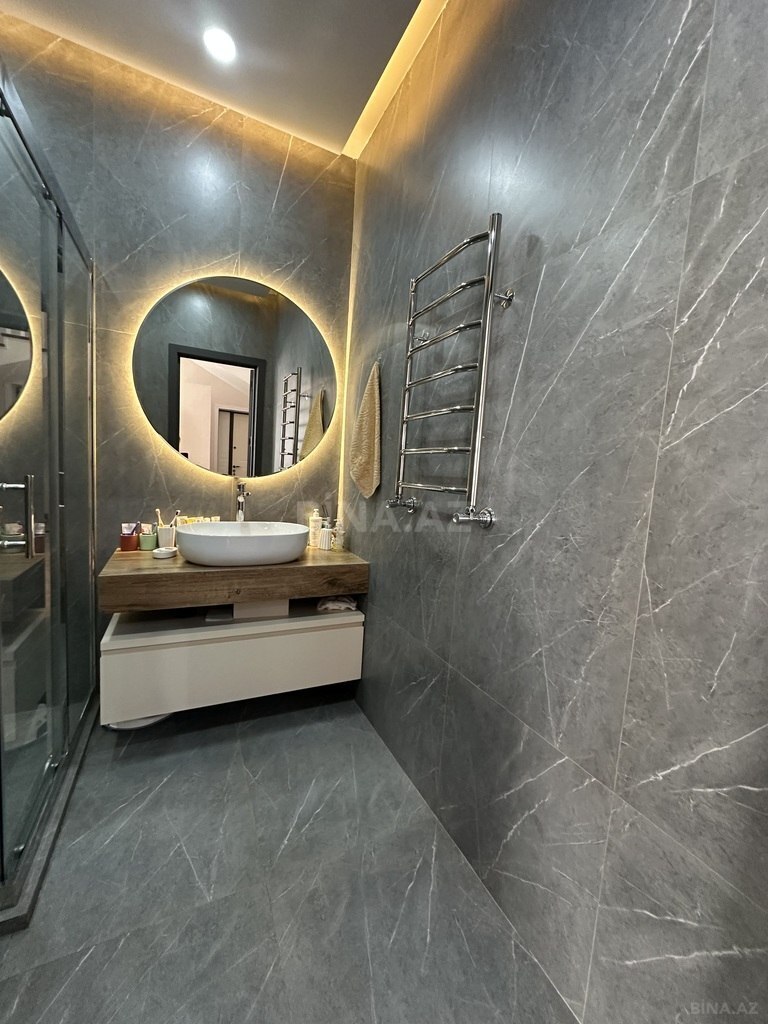 8 otaqlı həyət evi/bağ evi - Bakıxanov q. - 250 m² (8)