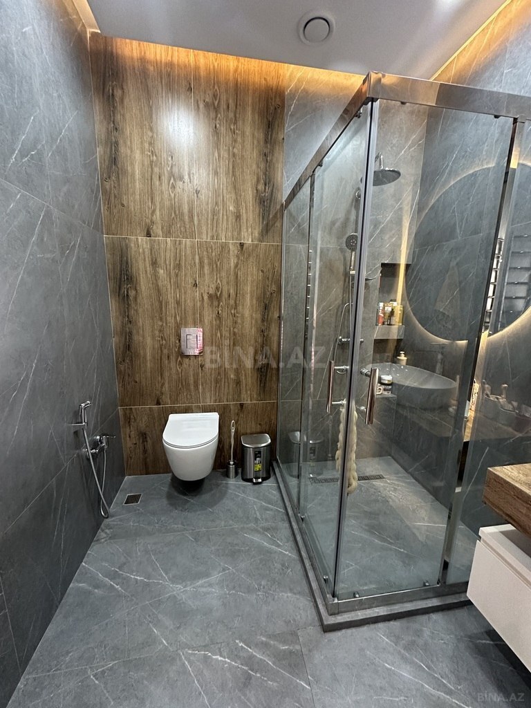 8 otaqlı həyət evi/bağ evi - Bakıxanov q. - 250 m² (9)