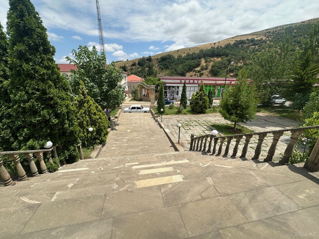 Obyekt - Yardımlı - 338.4 m² (6)