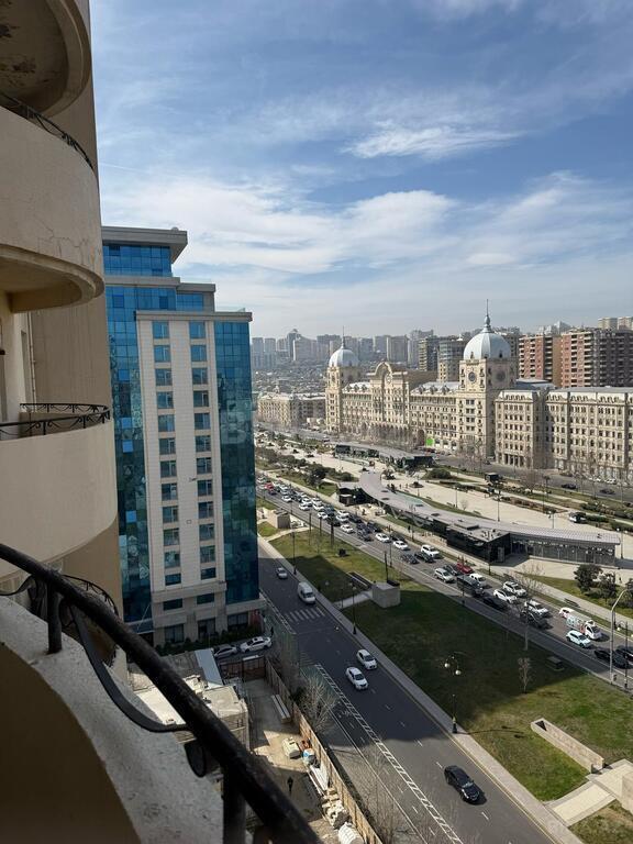 3-комн. новостройка - м. Сахил - 150 м² (2)