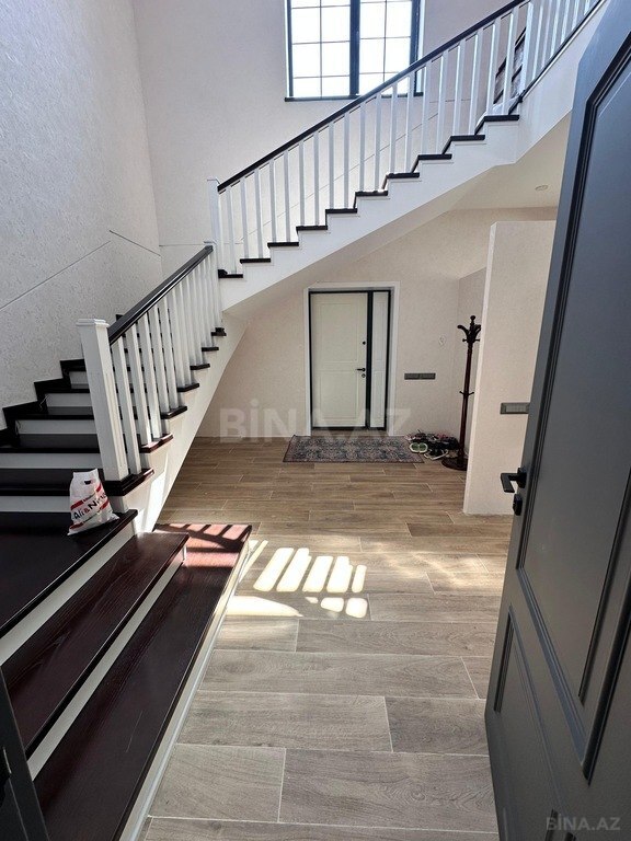 8 otaqlı həyət evi/bağ evi - Bakıxanov q. - 250 m² (22)