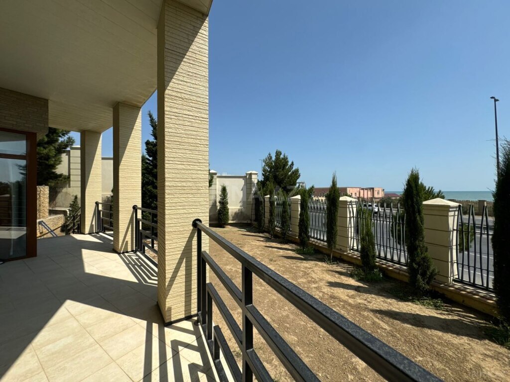 4 otaqlı həyət evi/bağ evi - Şıxov q. - 400 m² (15)