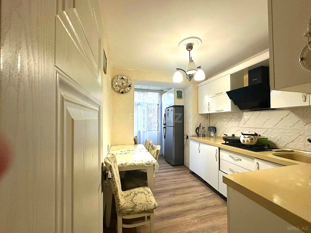 4 otaqlı köhnə tikili - Neftçilər m. - 100 m² (15)