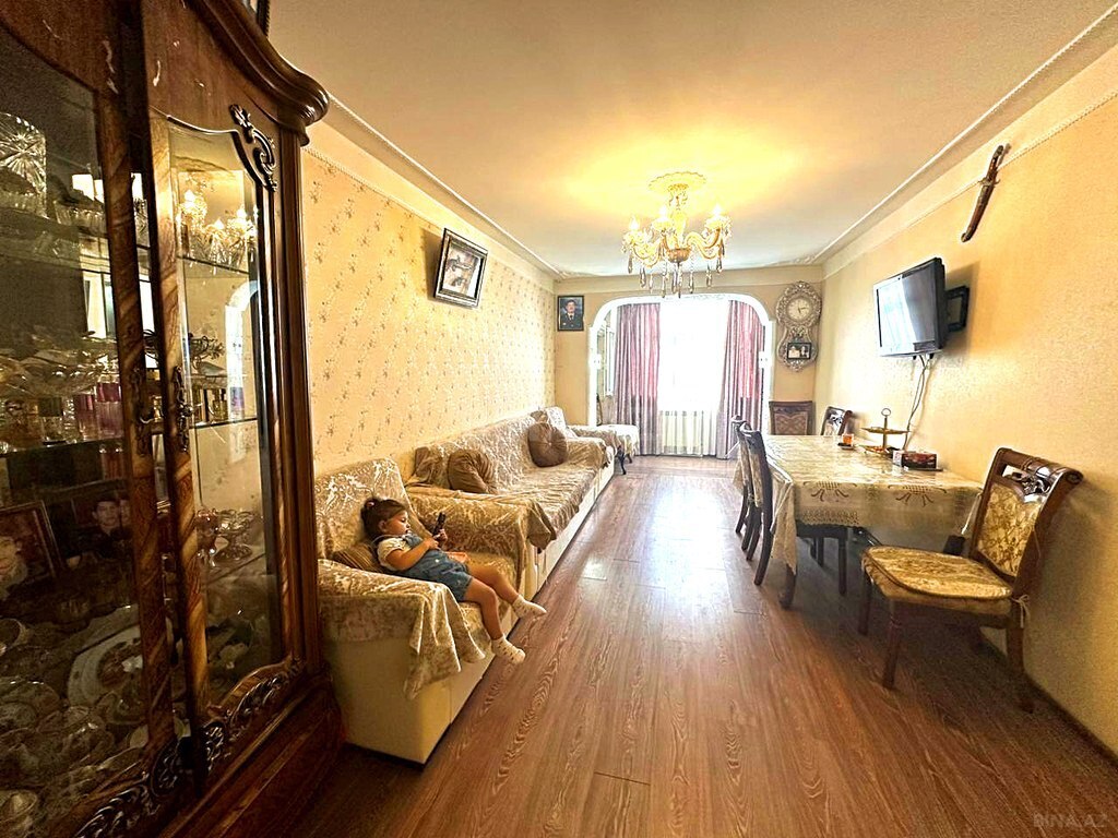 4 otaqlı köhnə tikili - Neftçilər m. - 100 m² (1)