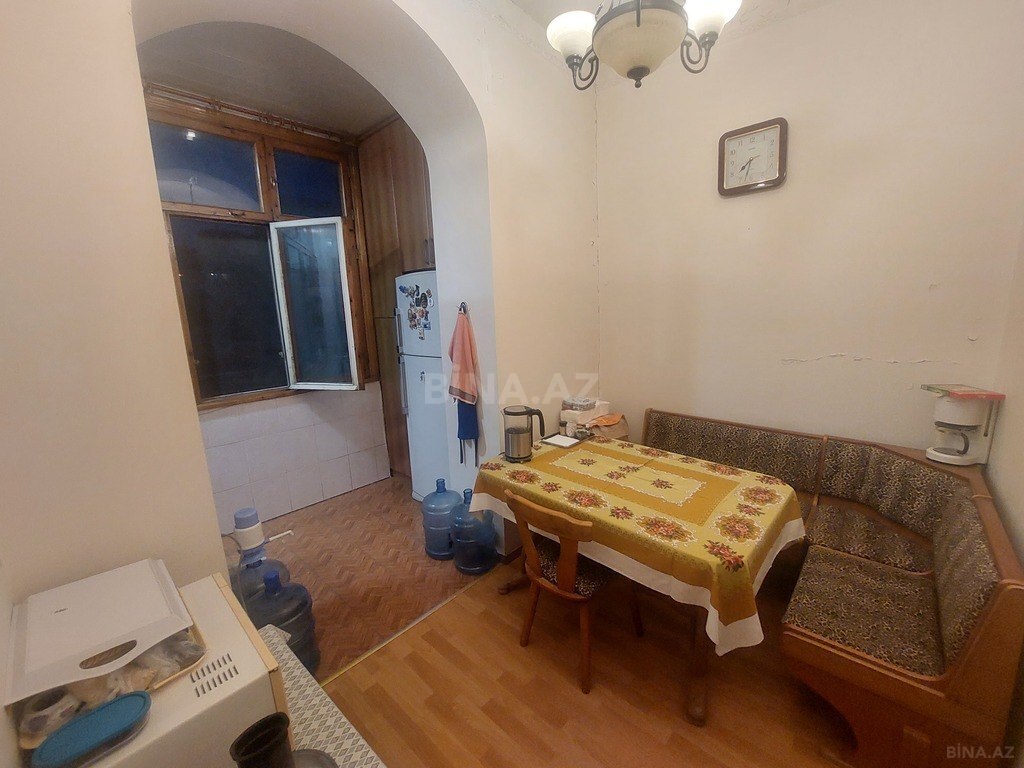 3 otaqlı köhnə tikili - 28 May m. - 75 m² (10)